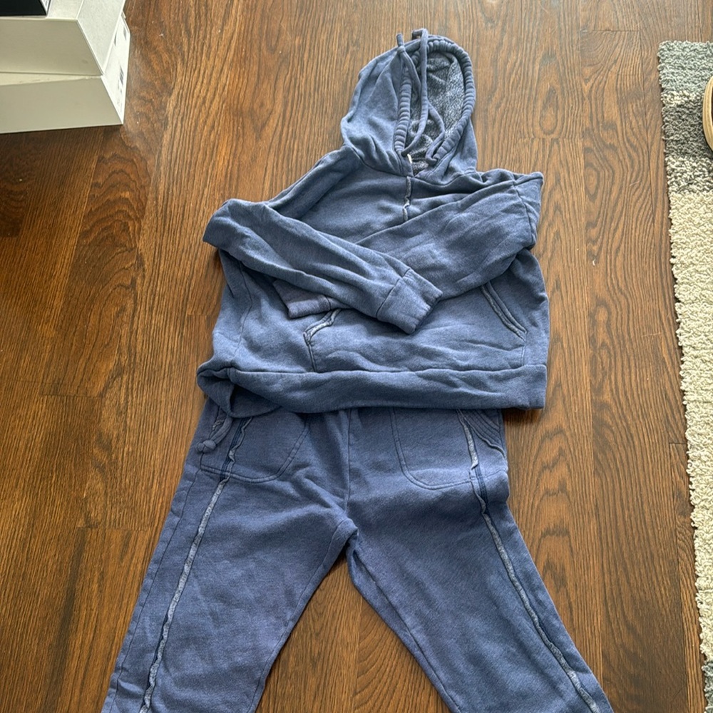 Free People movement blue sweatshirt and sweats size small